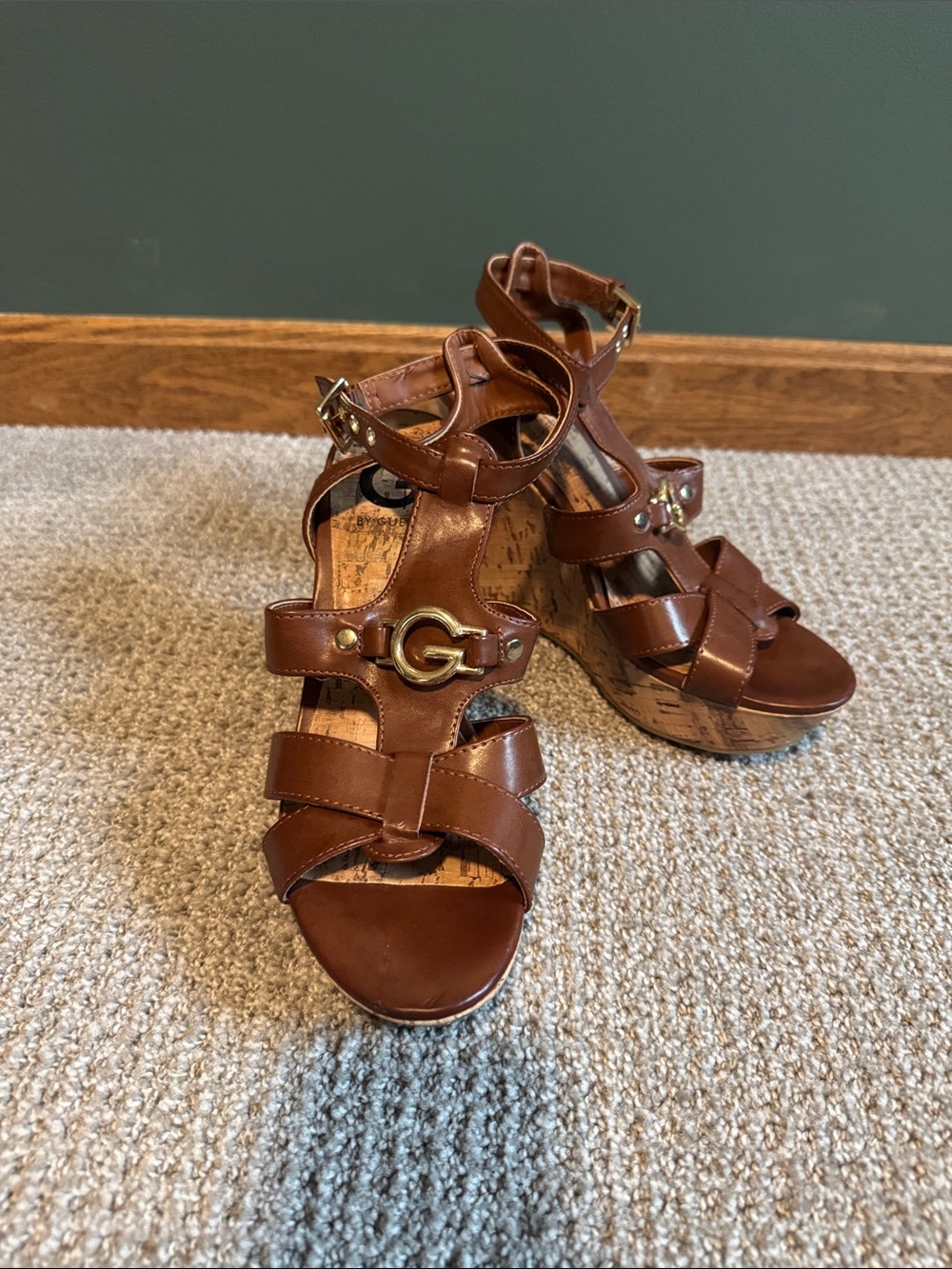 GUESS Brown Leather-Strap Cork Wedge Sandals with Gold Logo